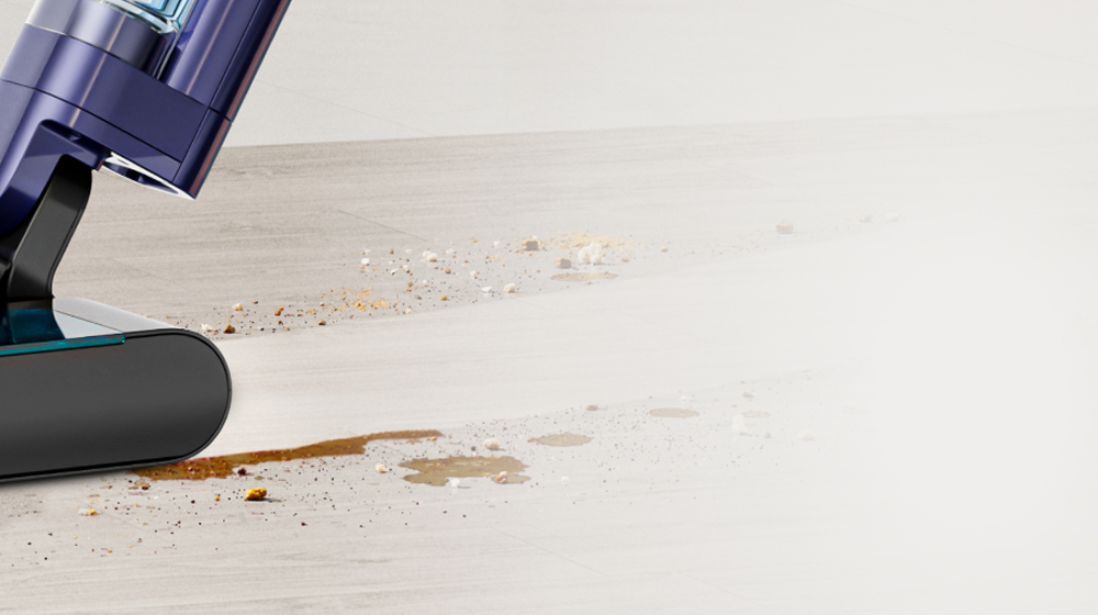 Limpador de pisos duros Dyson Clean+Wash Hygiene usado para limpar líquido.